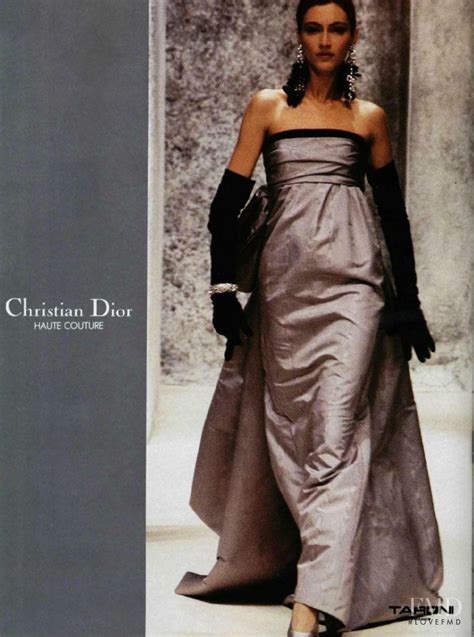 Slides of runway show(s) by Dior, fall/winter 1987. 